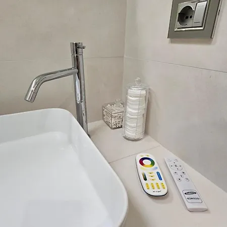 Aquari 15 Rhome Appio Latino Apartamento
